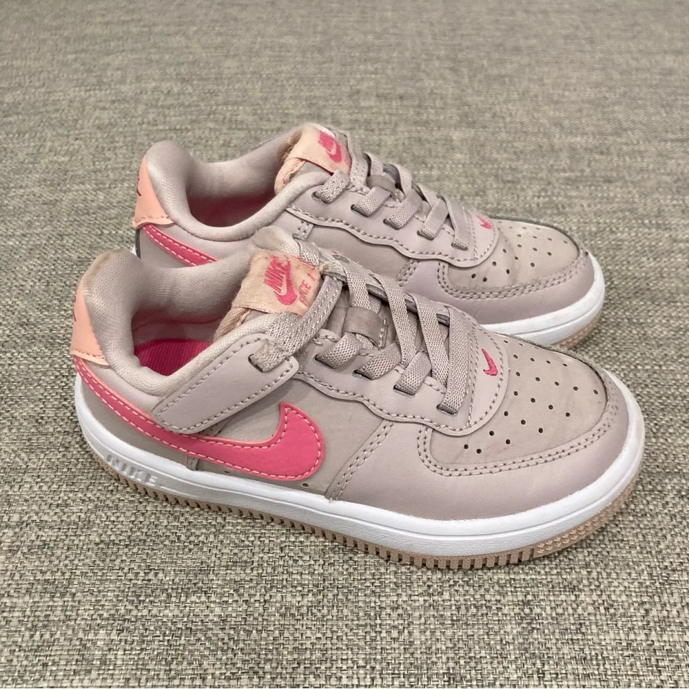 Nike Kids Air Force 1 Low Sneakers size 10c play for regular wear - Picture 2 of 7